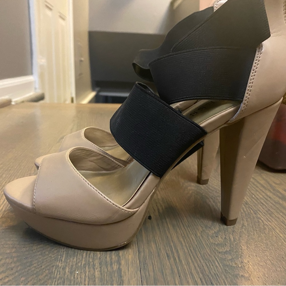 Heels - Picture 2 of 2